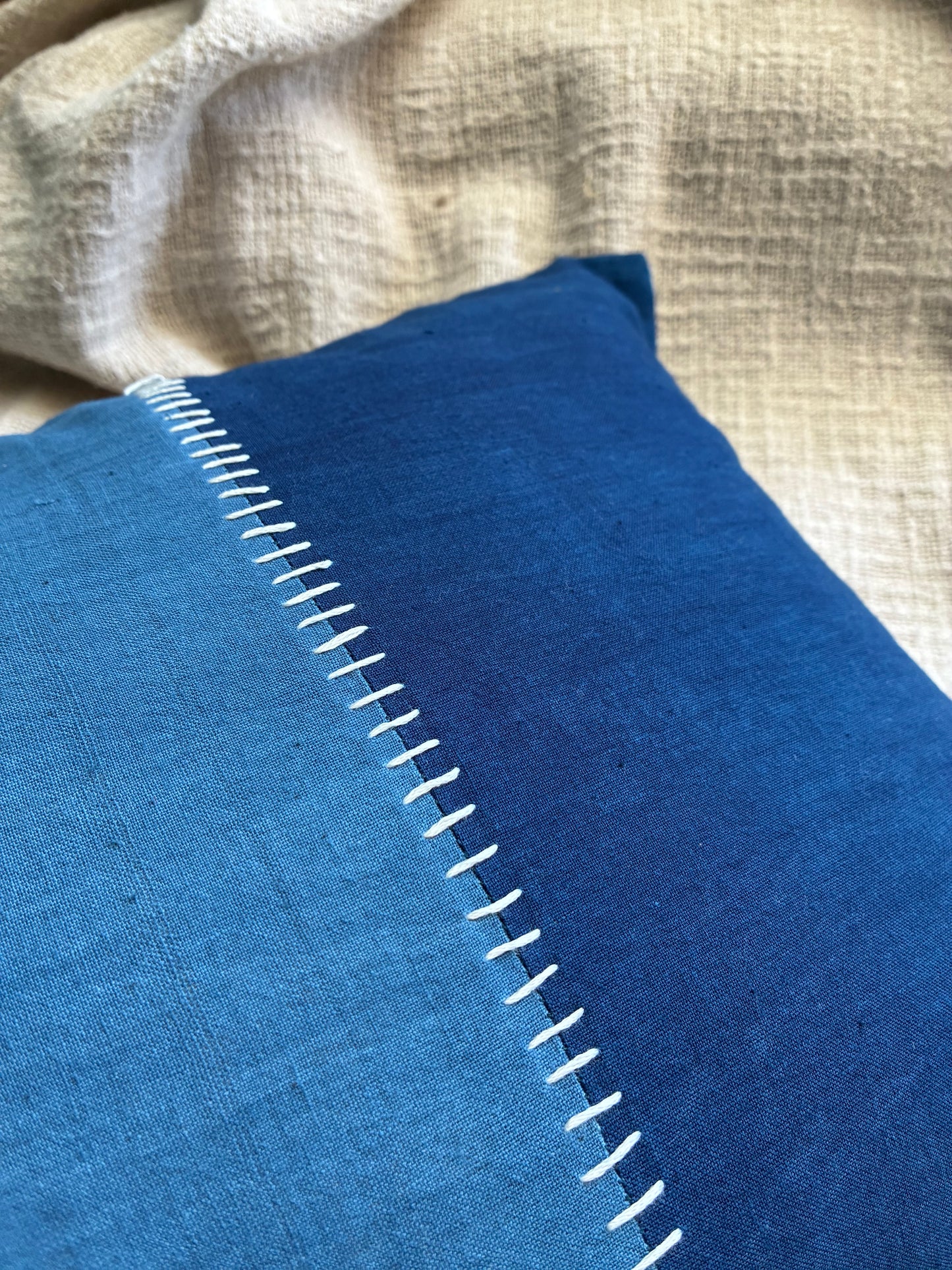 Shilloi Cushion Cover